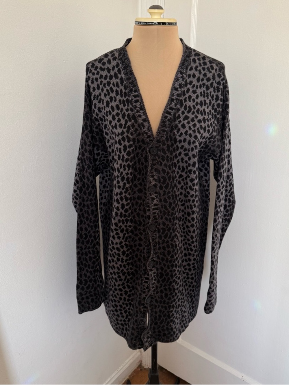 Joan Vass Leopard Print Black & Gray Knit Duster Cardigan size 1